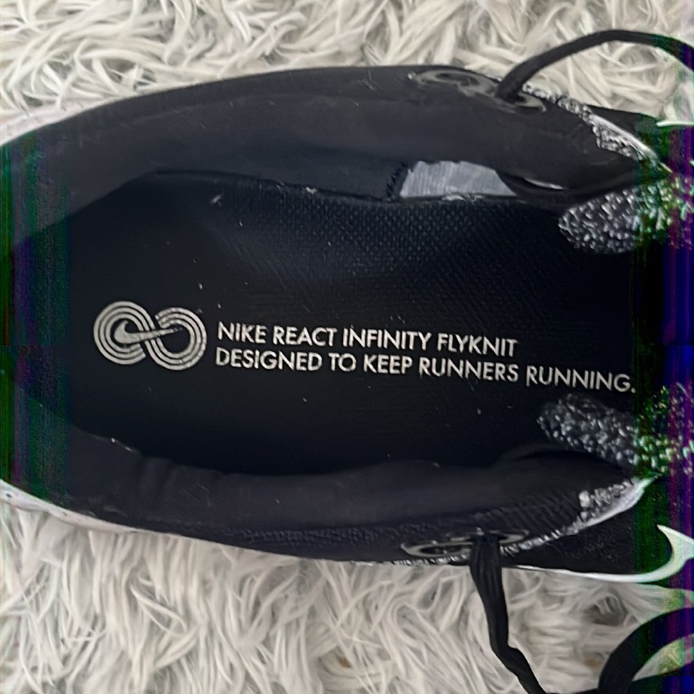 Mens nike running shoes - Picture 3 of 5